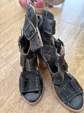 freebird Black  Blake Grommet-Strap Block-Heel Sandals